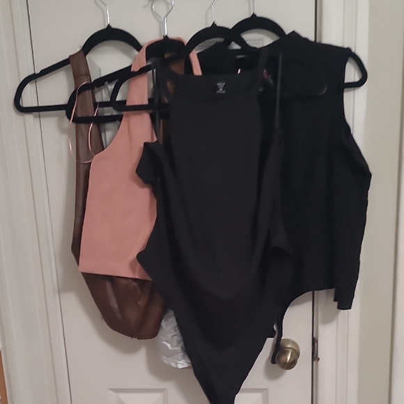 SHEIN Tops - SHEIN Black and Pink Tank Tops Set